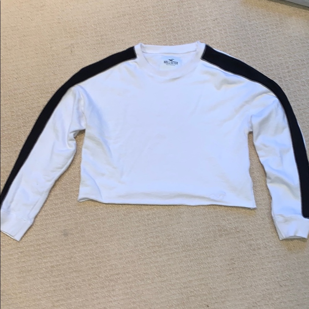 White and black Hollister sweater